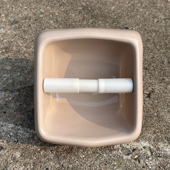 VINTAGE 1980’s Ceramic Toilet Paper Holder - Picture 4 of 9